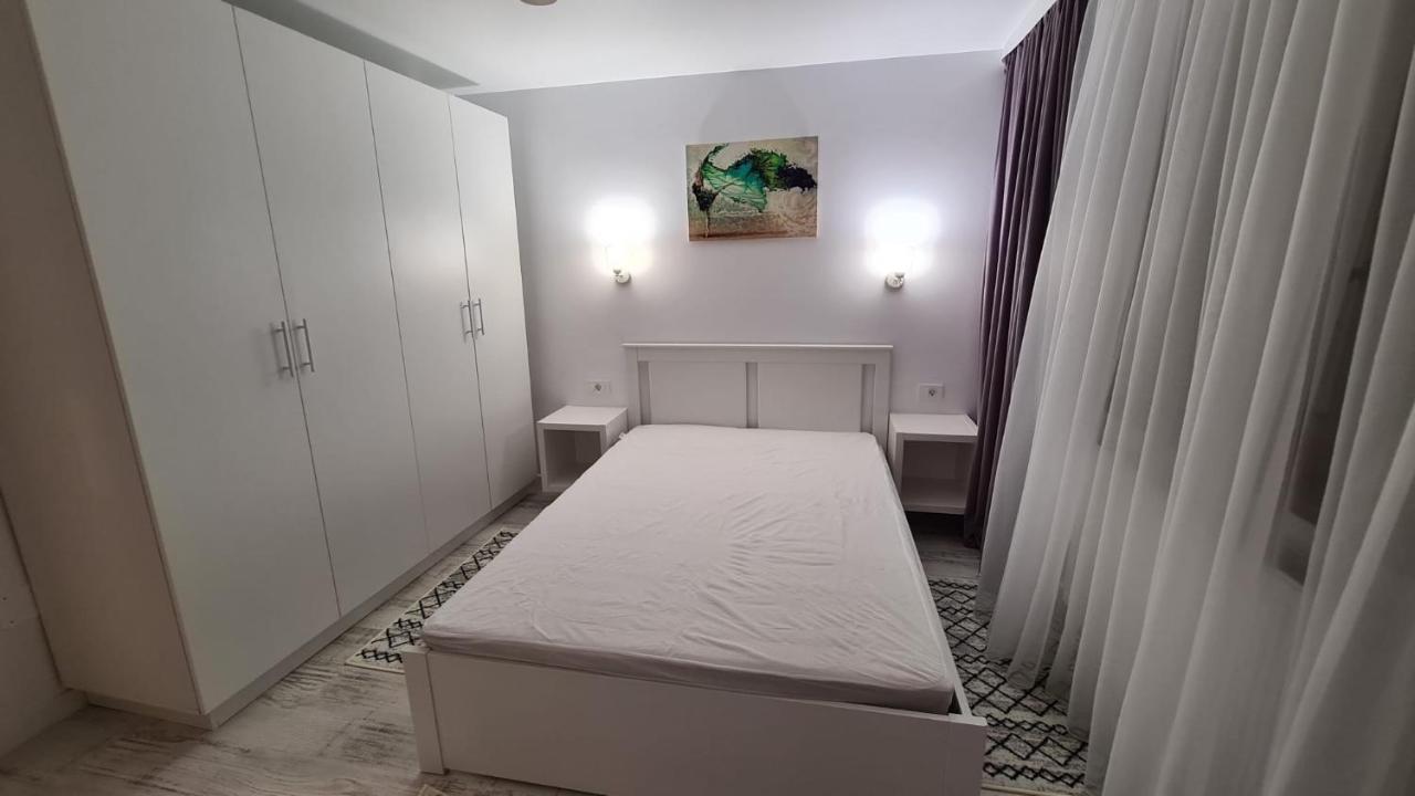 דירות סוסאבה La Fluturi Apartament מראה חיצוני תמונה